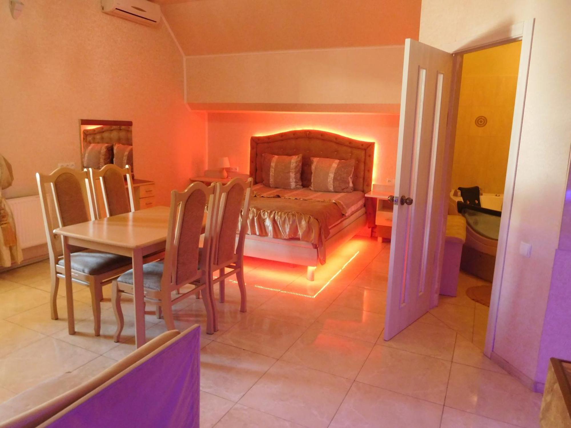 אודסה Aparthotel Dom מראה חיצוני תמונה