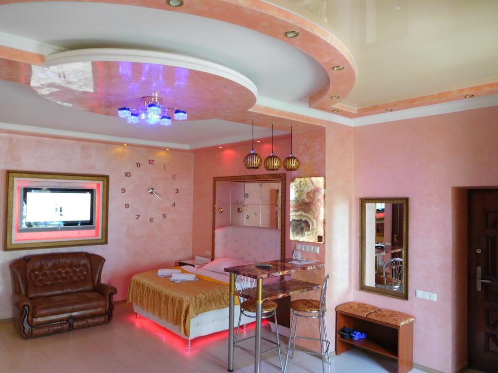אודסה Aparthotel Dom מראה חיצוני תמונה